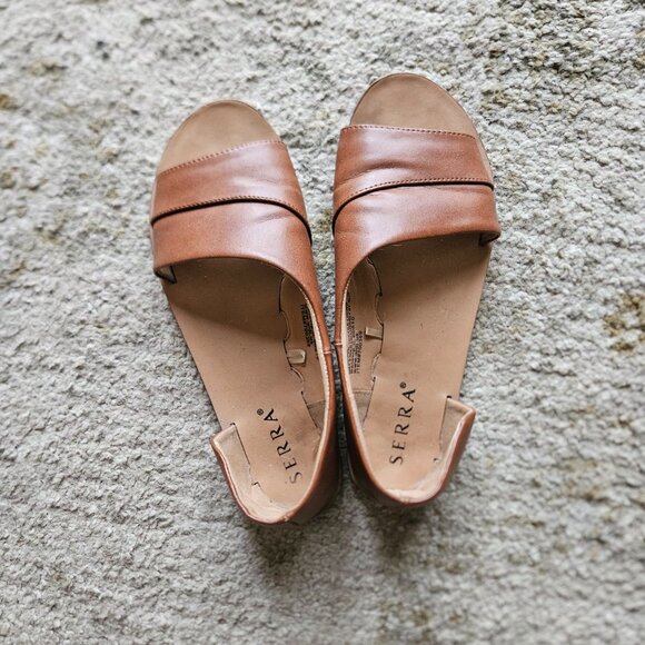 Sierra faux leather sandals 8.5 - Picture 2 of 6